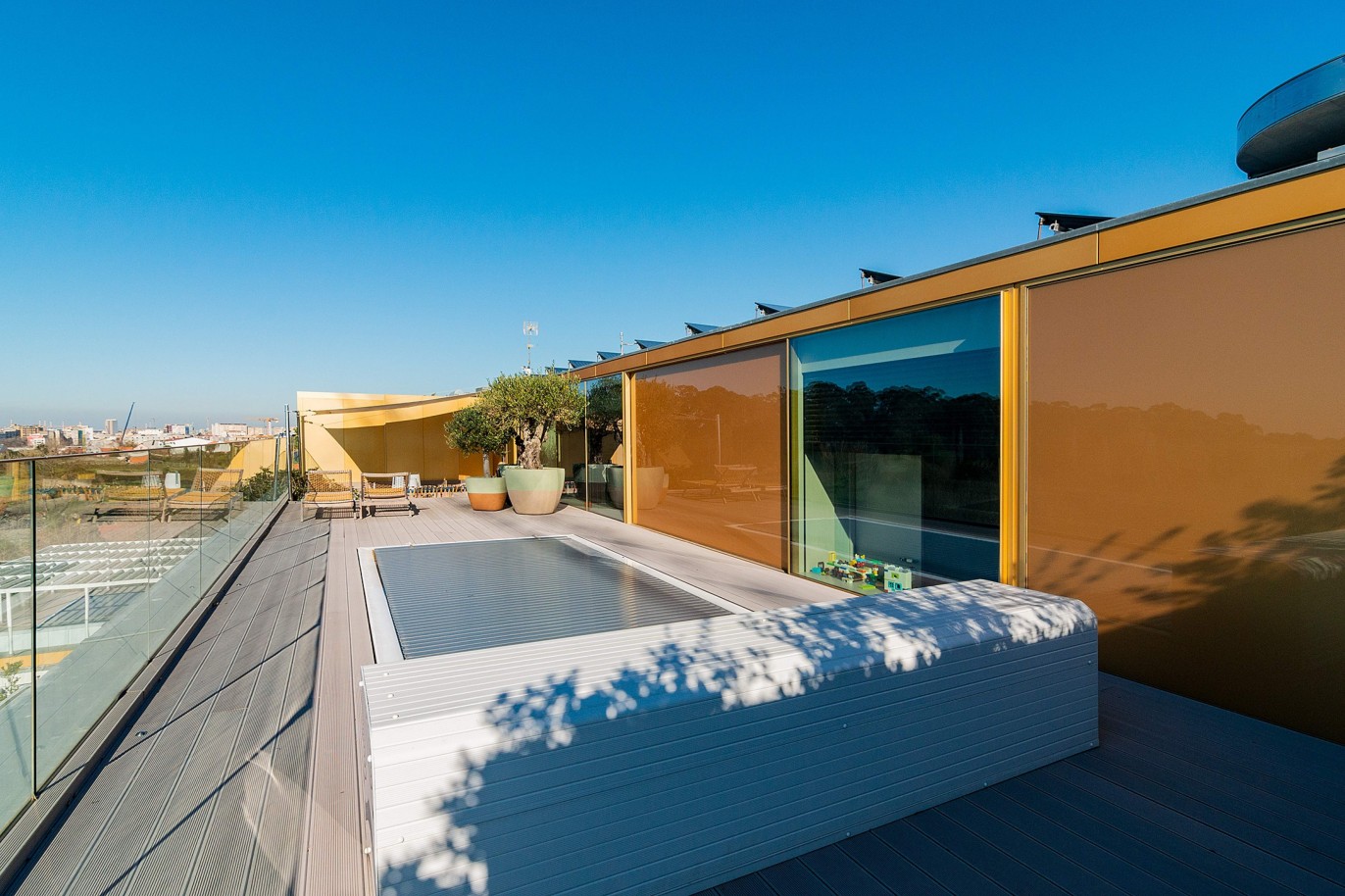 Penthouse with pool for sale near Parque da Cidade in Porto, Portugal_336513