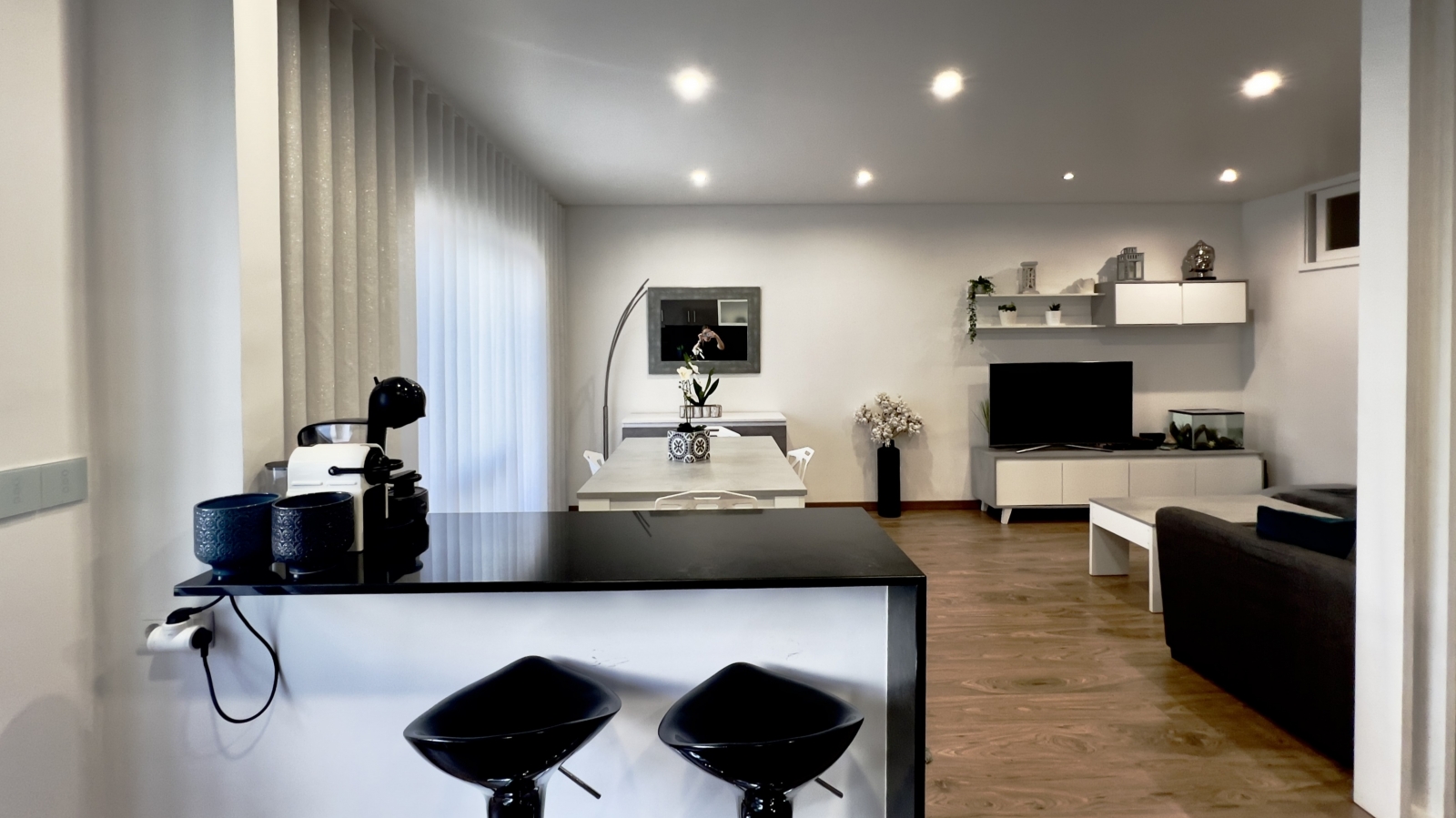 Renovated 2+1 bedroom apartment for sale in Vila Nova de Gaia, Portugal_336710