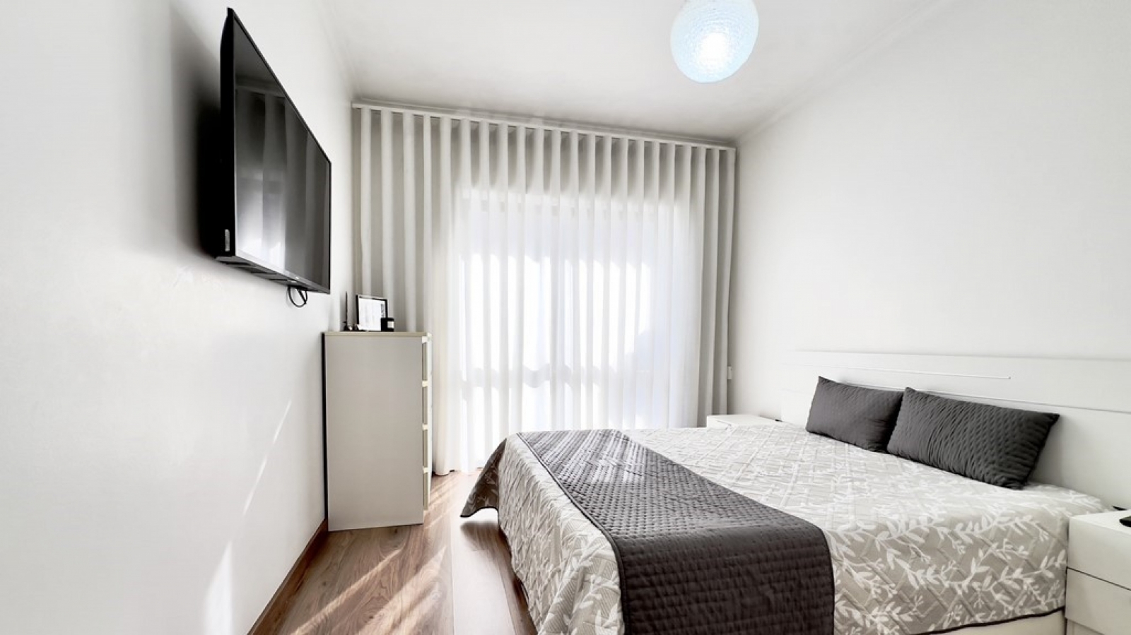Renovated 2+1 bedroom apartment for sale in Vila Nova de Gaia, Portugal_336726