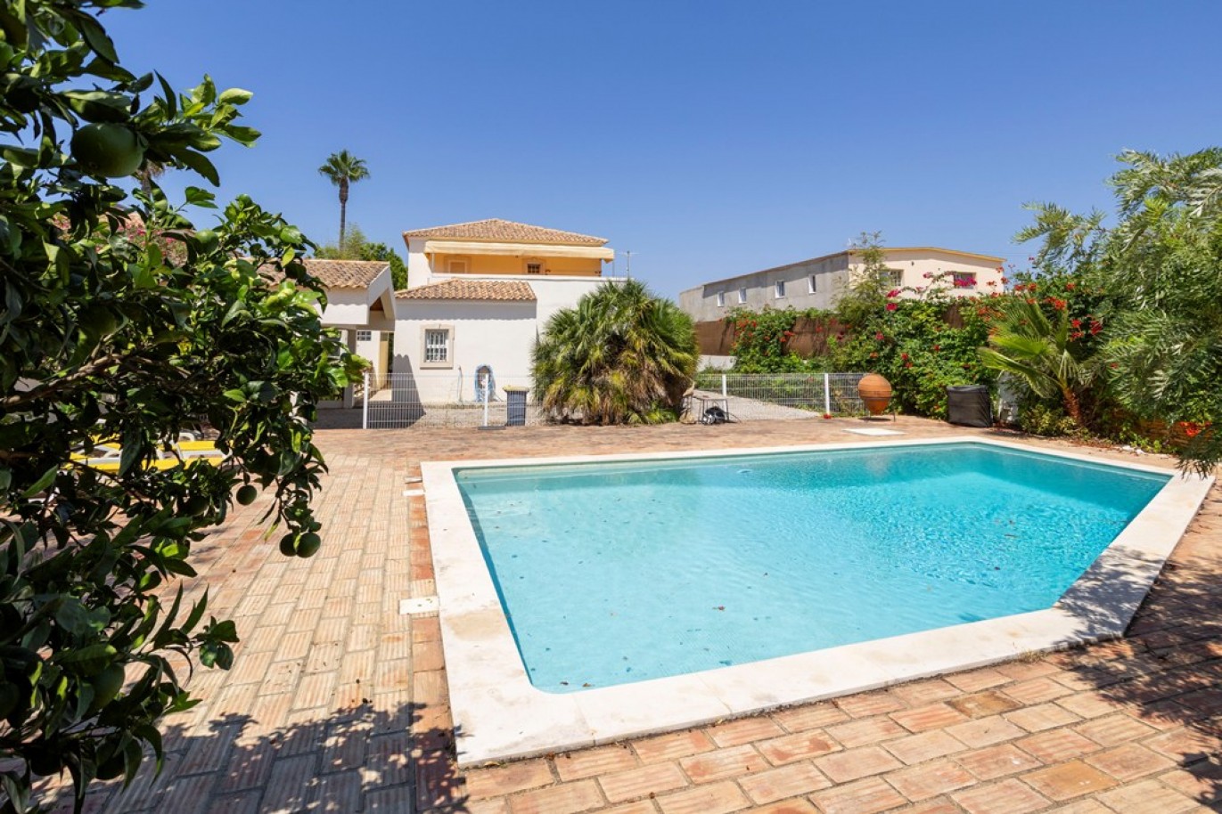 4-bedroom villa with pool, for sale in Loulé, Algarve, Portugal_336735