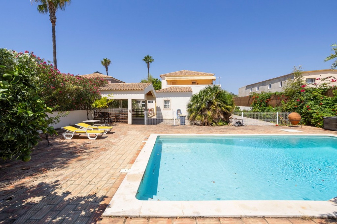 4-bedroom villa with pool, for sale in Loulé, Algarve, Portugal_336736