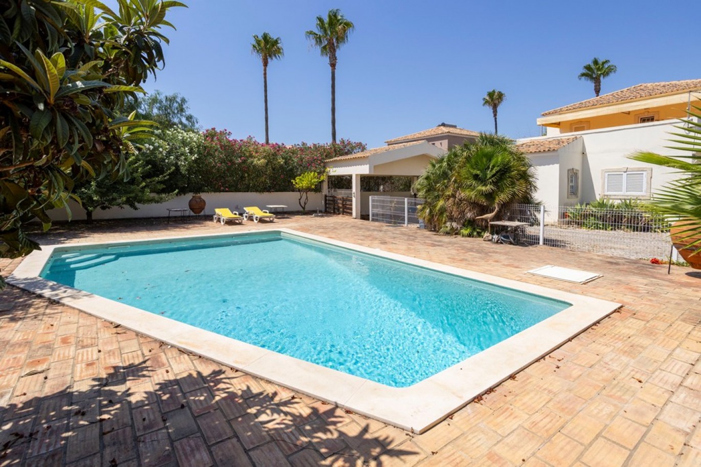 4-bedroom villa with pool, for sale in Loulé, Algarve, Portugal_336738