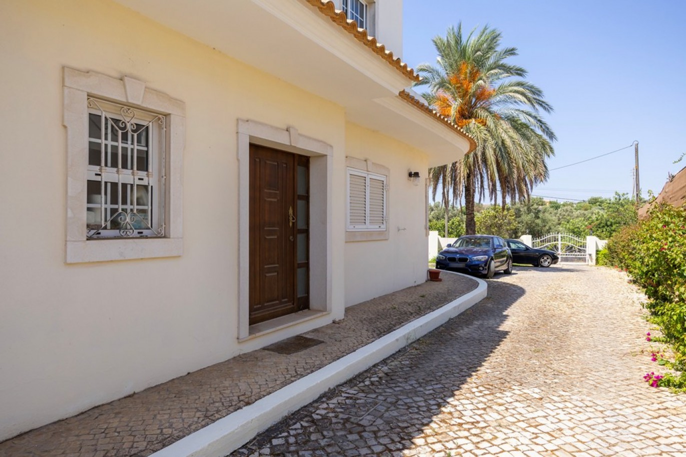 4-bedroom villa with pool, for sale in Loulé, Algarve, Portugal_336741