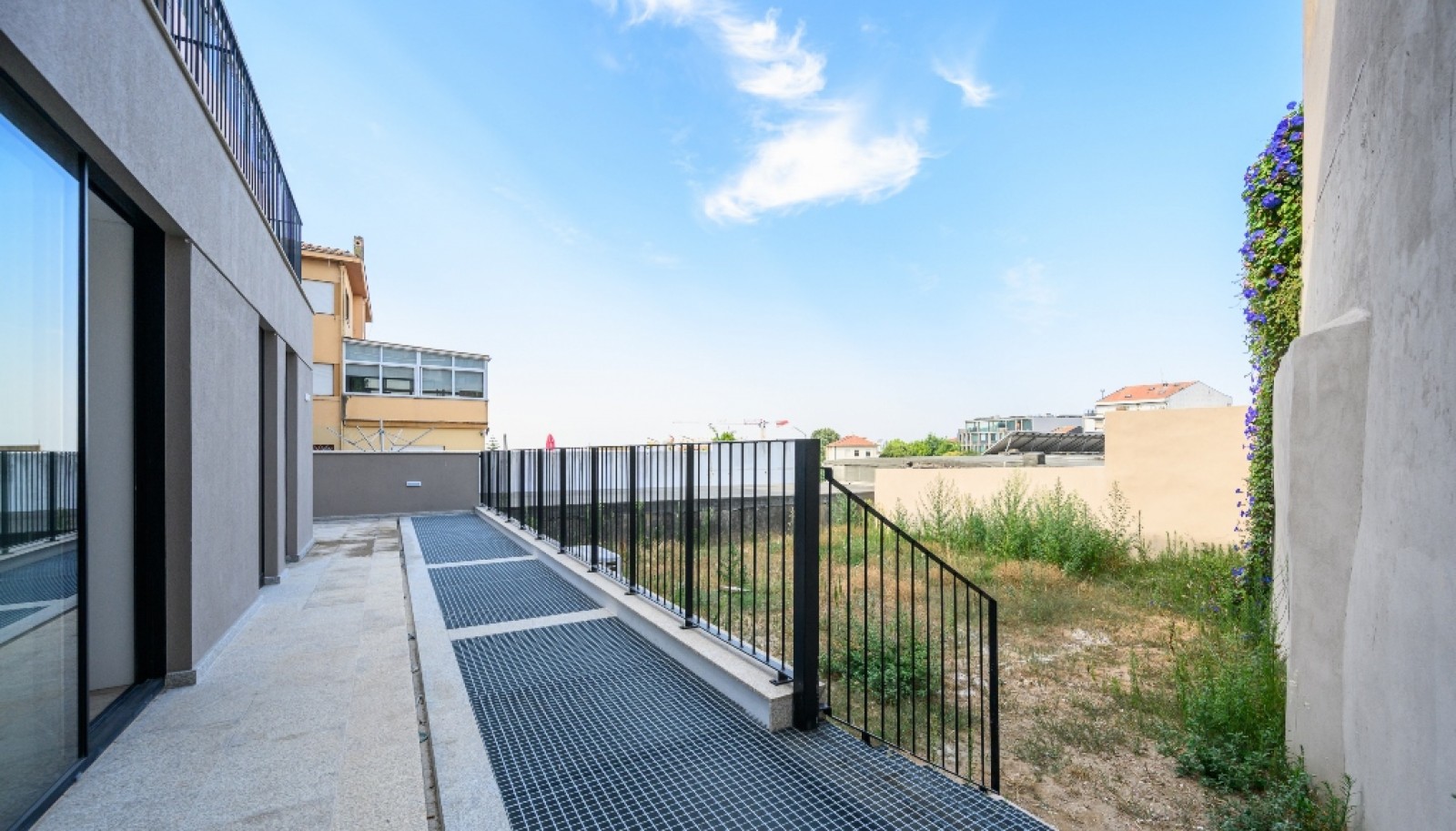 Apartamento T3 novo com jardim para arrendar em Cedofeita no Porto_336761