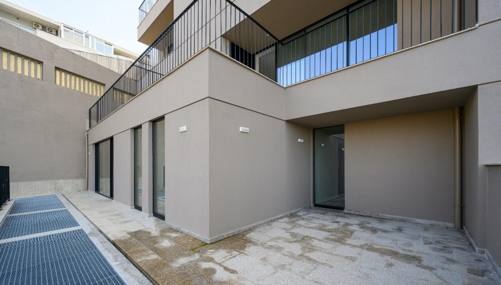 Apartamento T3 novo com jardim para arrendar em Cedofeita no Porto_336762