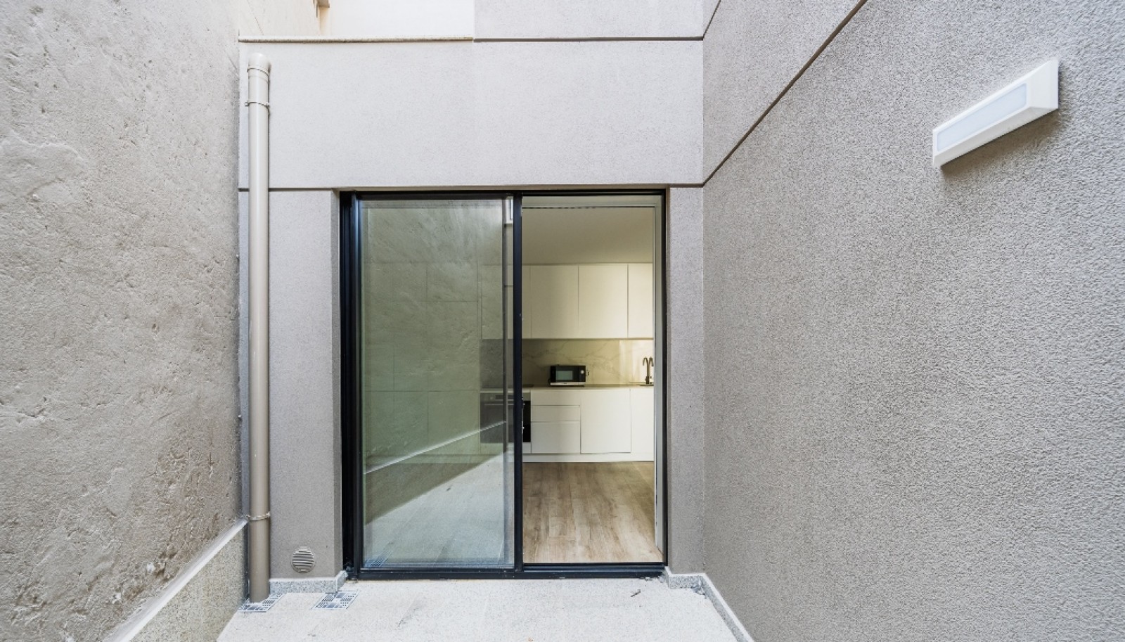 Apartamento T3 novo com jardim para arrendar em Cedofeita no Porto_336770