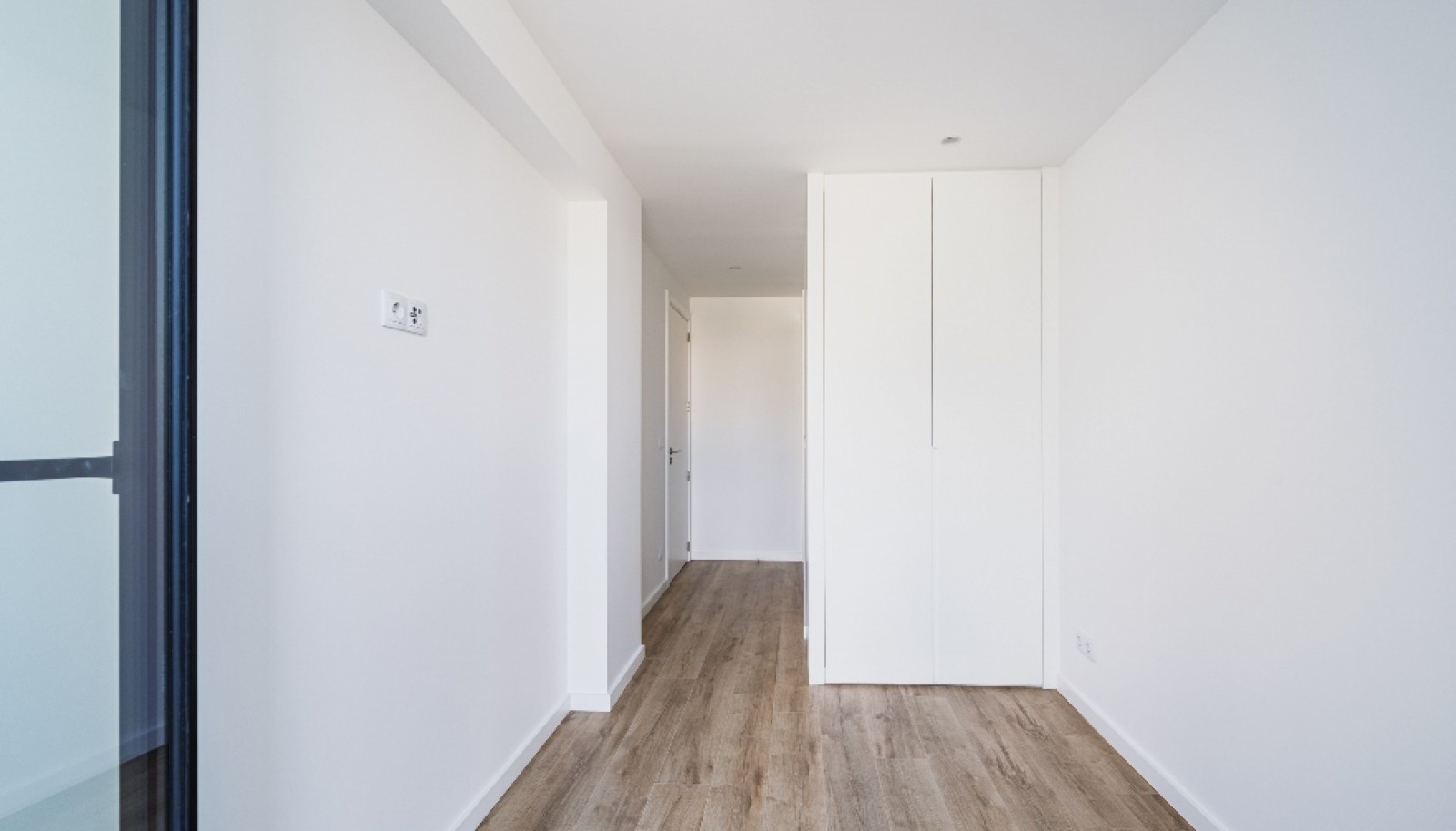 Apartamento T3 novo com jardim para arrendar em Cedofeita no Porto_336780