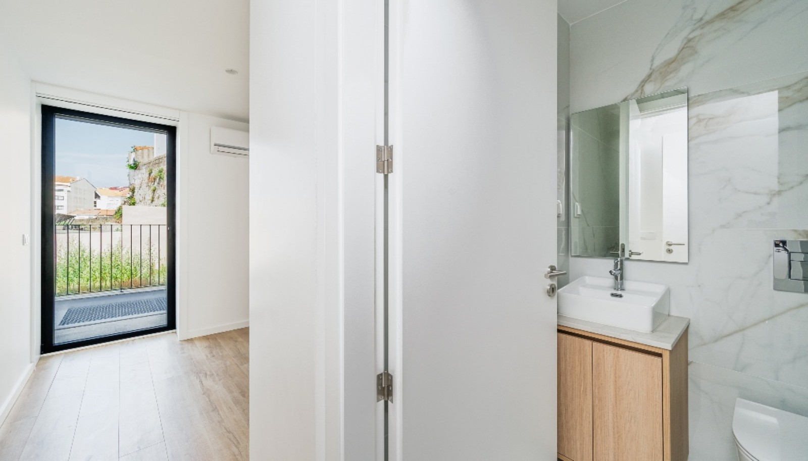 Apartamento T3 novo com jardim para arrendar em Cedofeita no Porto_336781