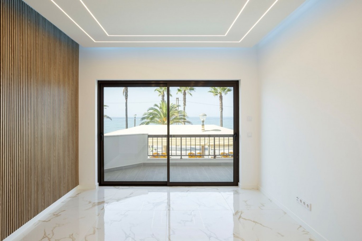 3-bedroom apartment, sea front, for sale, Quarteira, Algarve, Portugal_336790