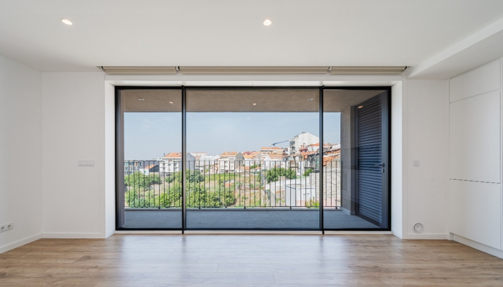 Ático de 2 dormitorios con terrazas en alquiler en Oporto, Portugal_336816