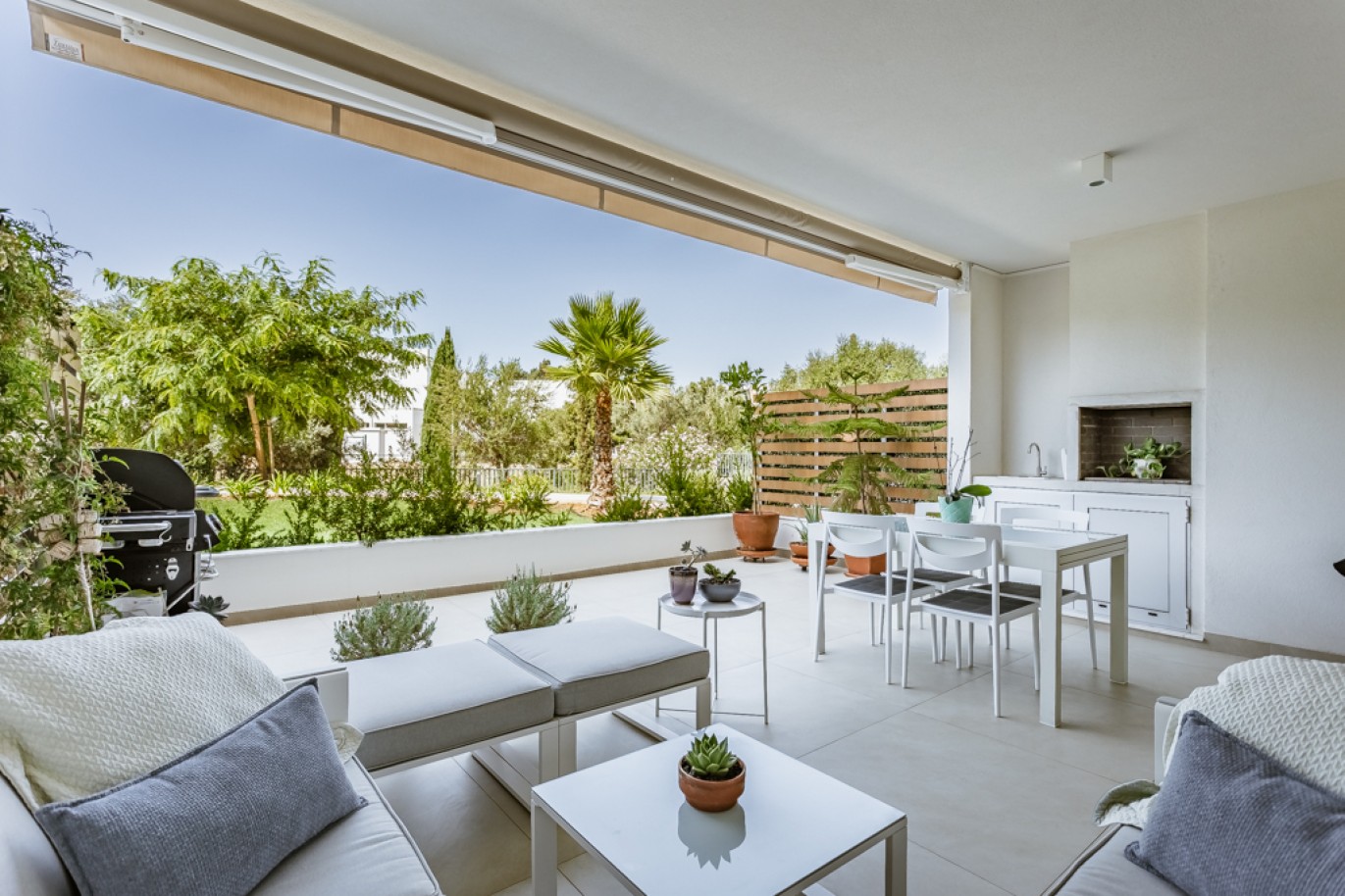 2-bedroom apartment, with pool, for sale, in the Algarve, Portugal_336843