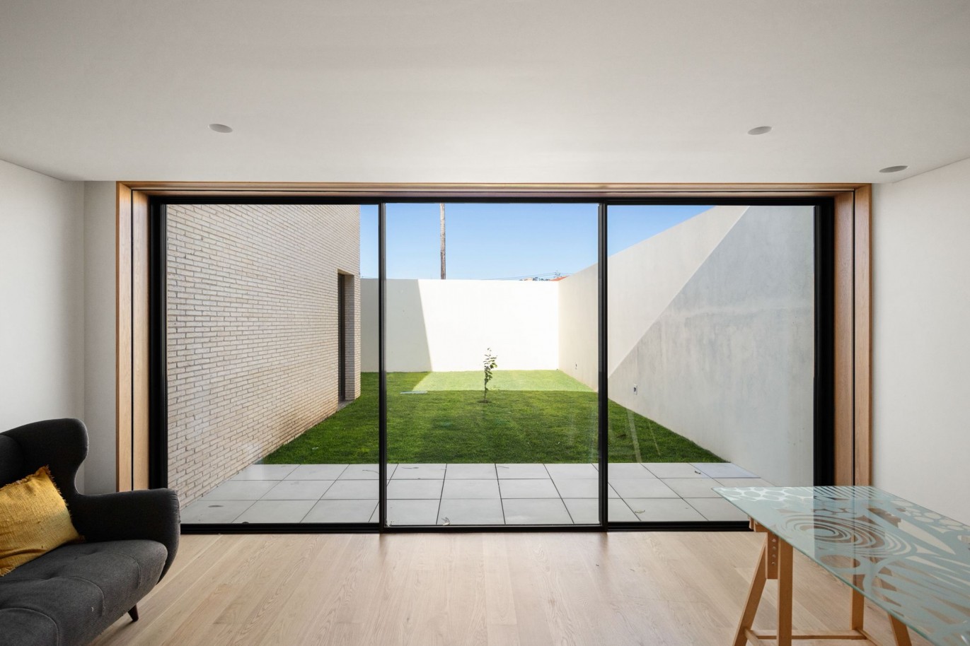 Moradia contemporânea com piscina e jardim à venda em Esposende_337042