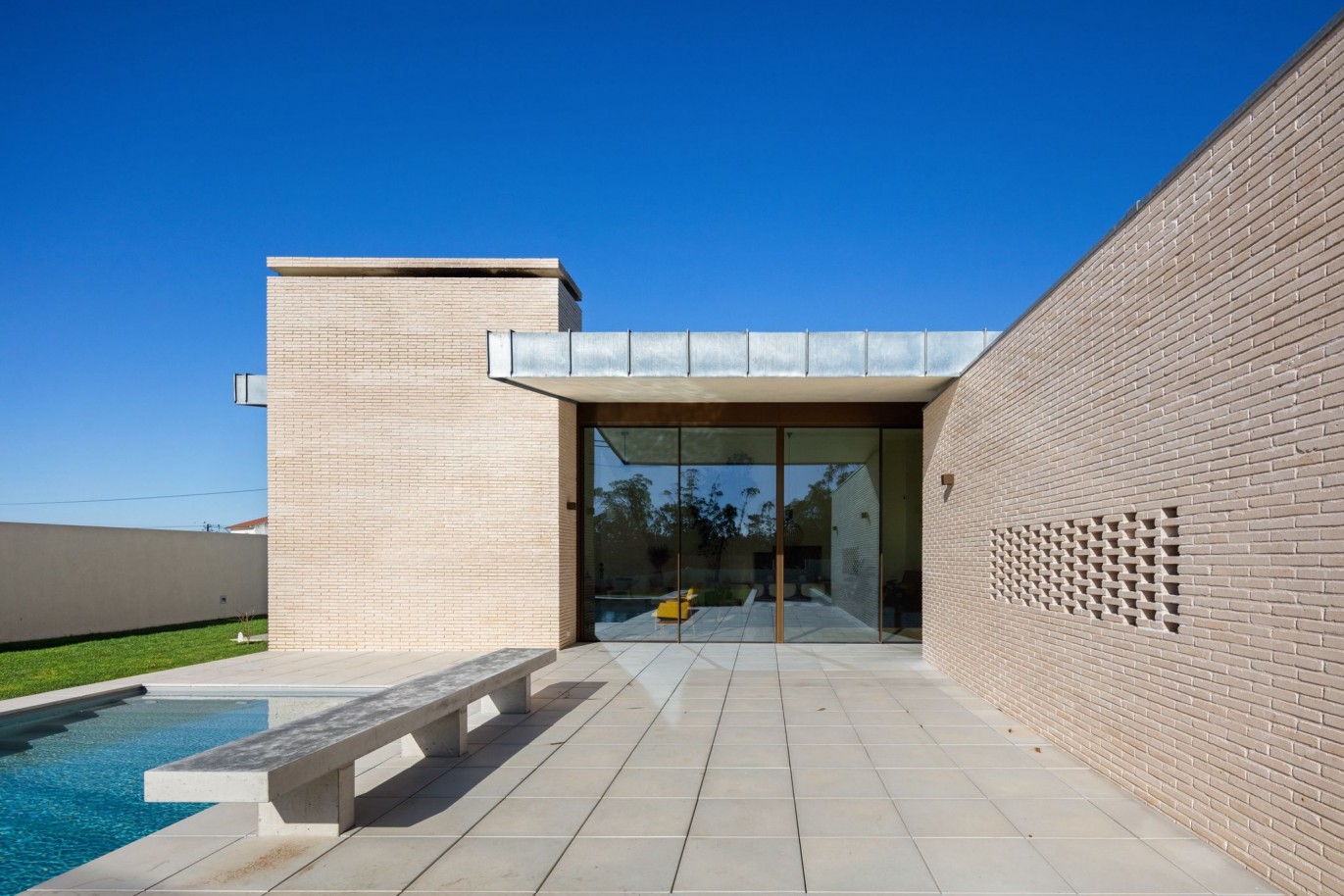 Moradia contemporânea com piscina e jardim à venda em Esposende_337054