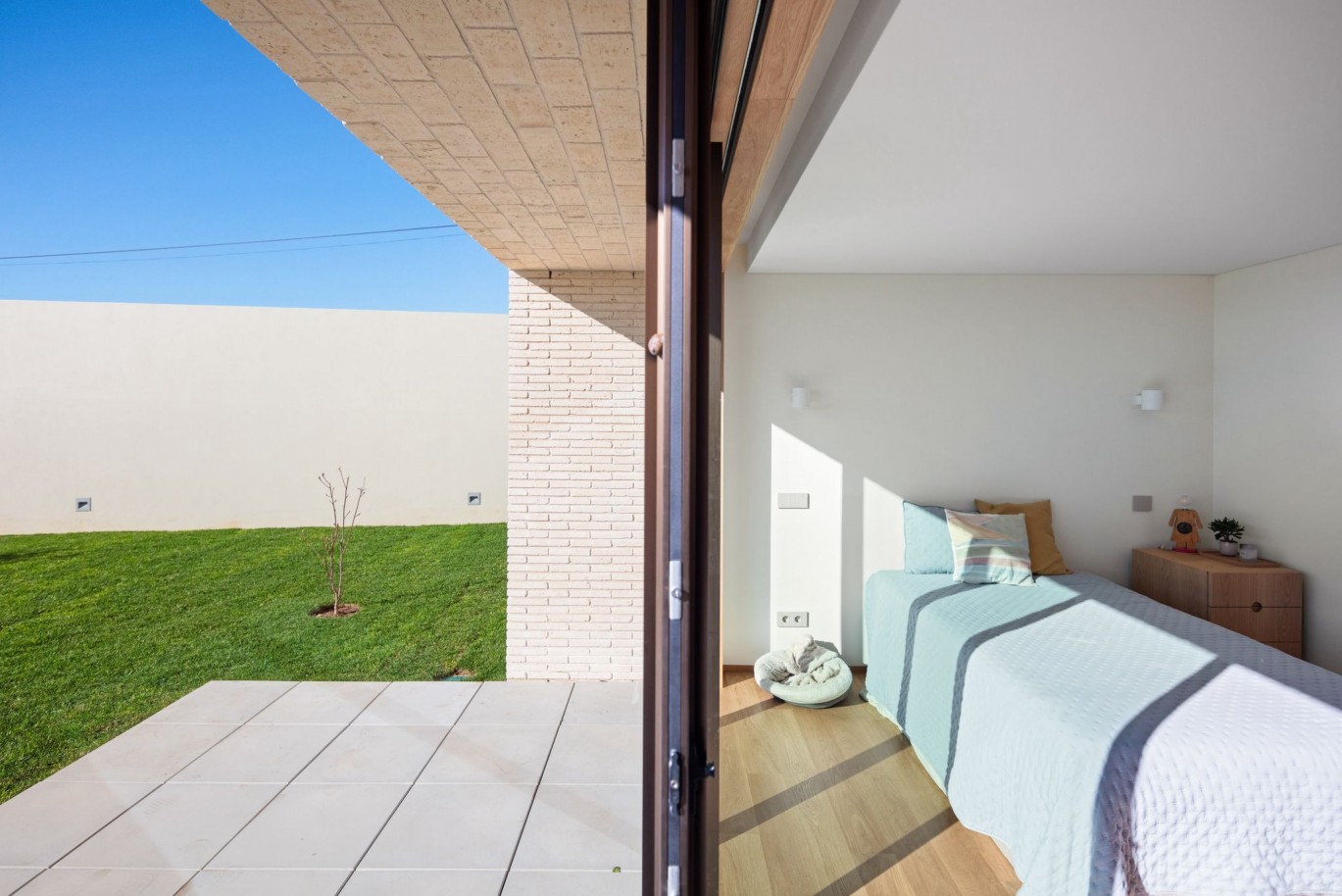 Moradia contemporânea com piscina e jardim à venda em Esposende_337058