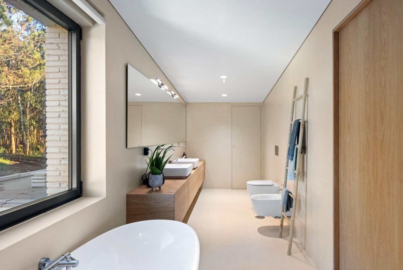 Moradia contemporânea com piscina e jardim à venda em Esposende_337079