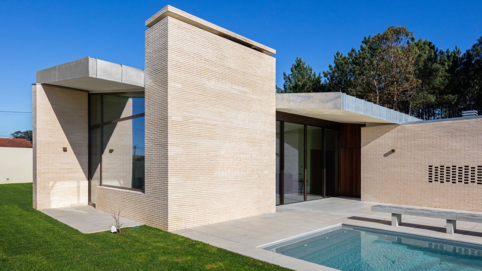Moradia contemporânea com piscina e jardim à venda em Esposende_337084