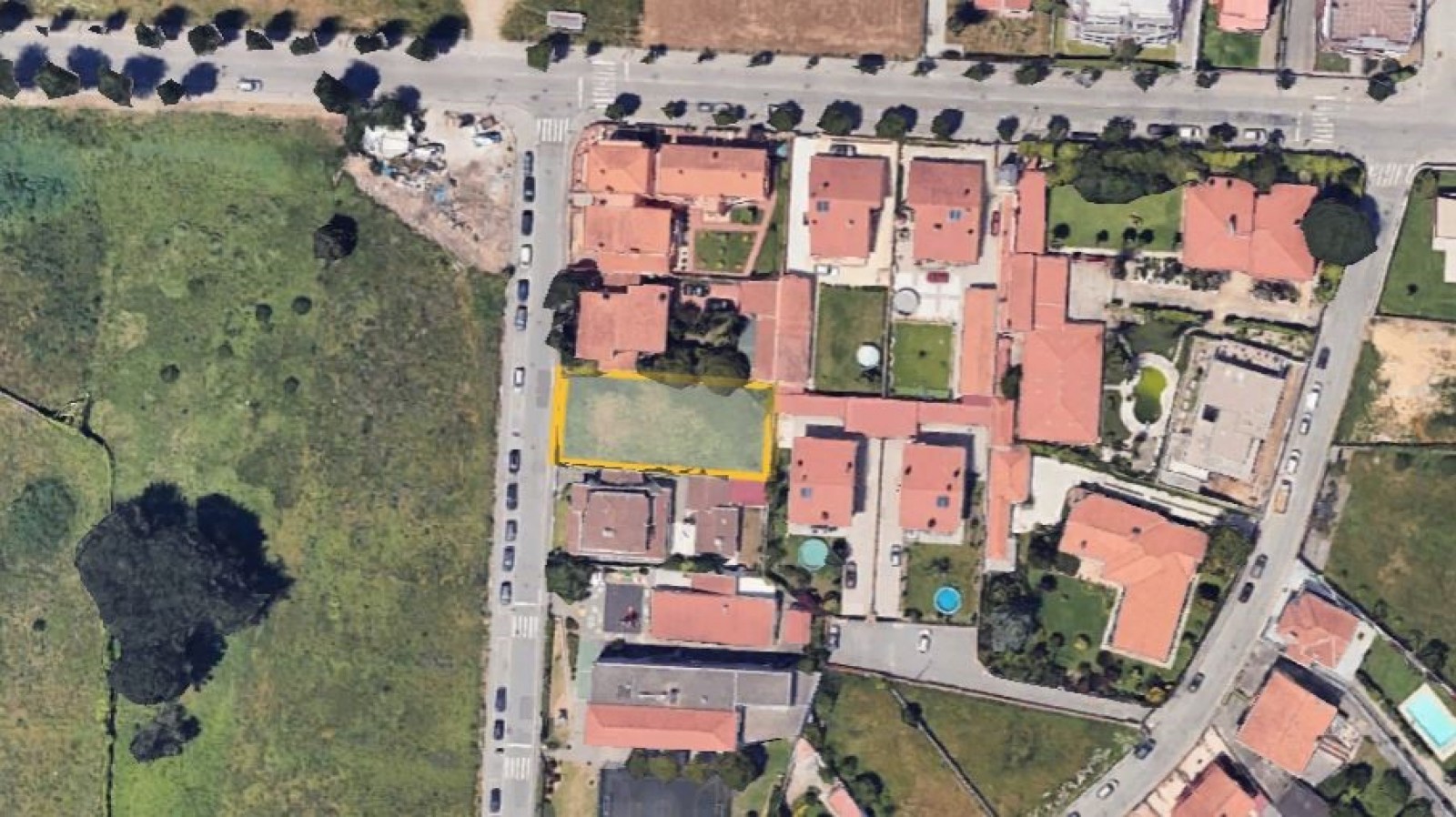 Land for sale in Vila Nova de Gaia, Portugal — €214,000
