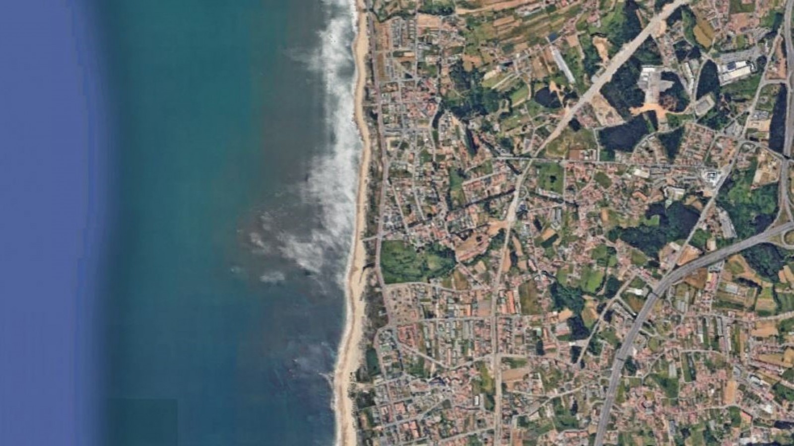 Terreno com projeto aprovado para construção de moradia em Francelos_337309