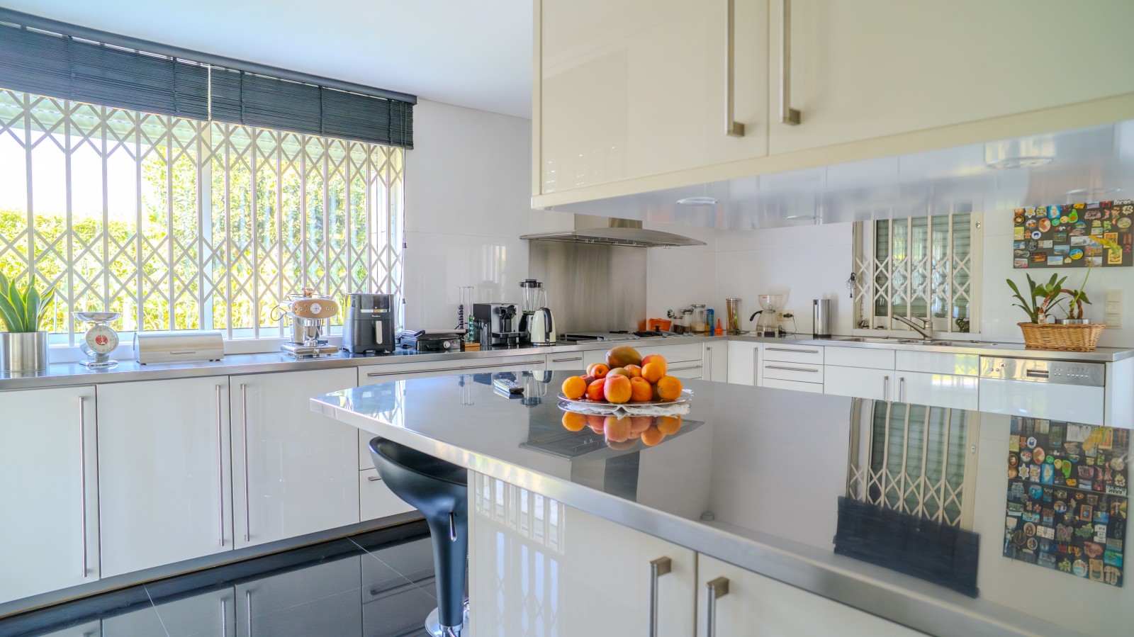 Villa mit Garten und Pool zu verkaufen in Foz do Porto, Portugal_337430