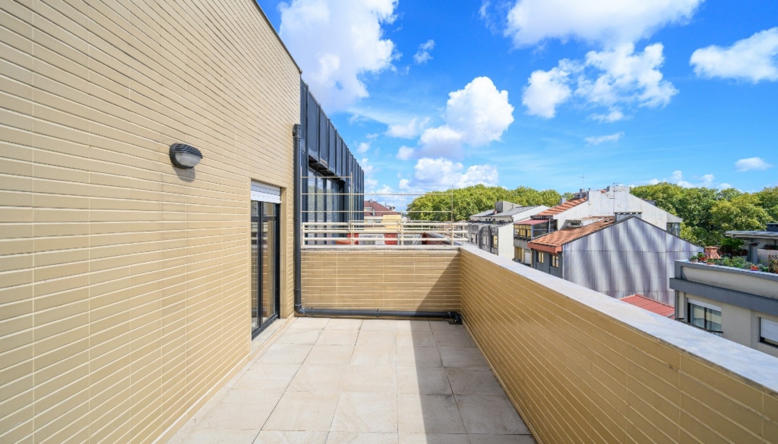 Appartement de 2 chambres avec terrasses à vendre à Porto, Portugal_337464