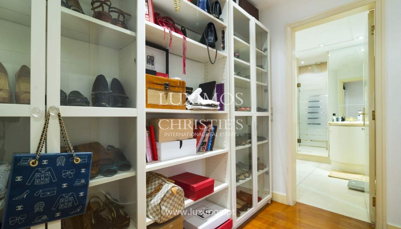 Apartamento com vistas mar e piscina interior, Porto, Portugal_33802