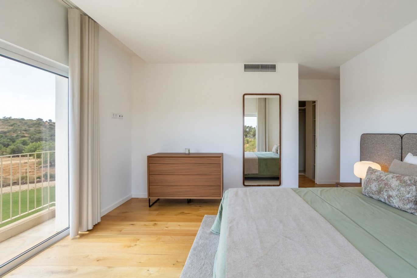 Luxuosa Moradia V4 com piscina, à venda em Estoi, Algarve_338062