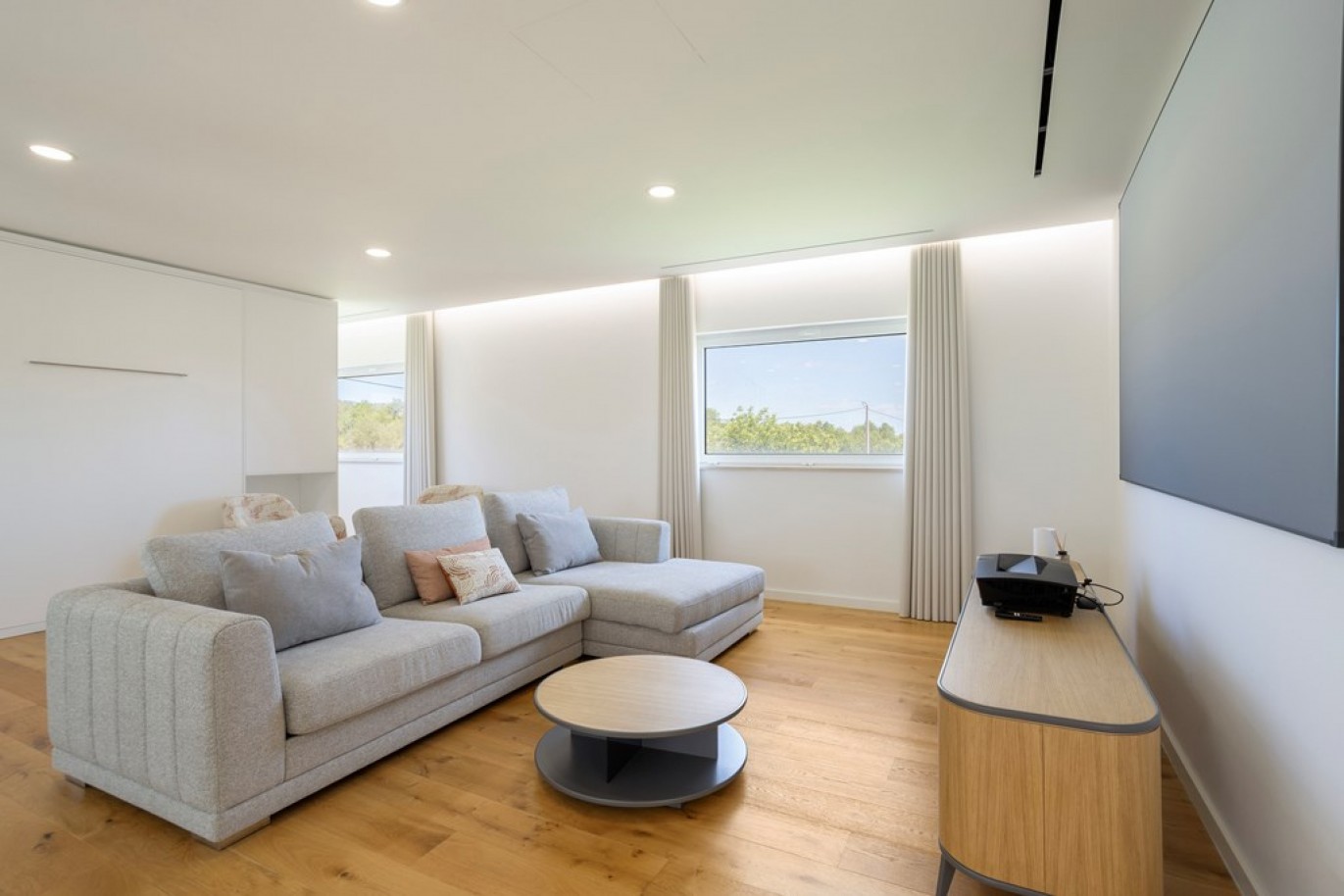 Luxuosa Moradia V4 com piscina, à venda em Estoi, Algarve_338063