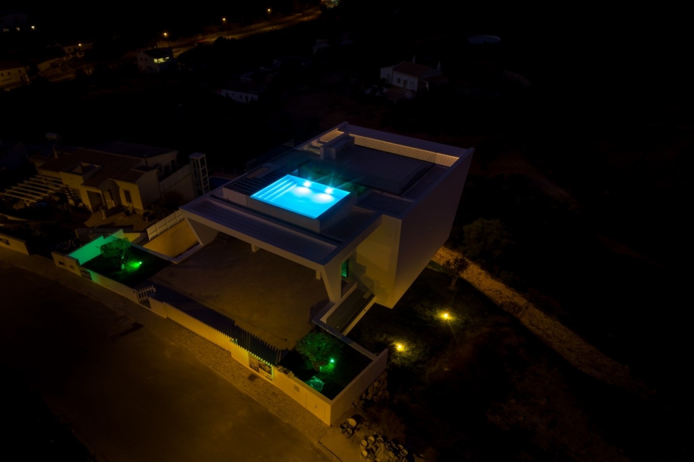 Moradia, 3 quartos e piscina, para venda Carvoeiro, Algarve, Portugal_338221