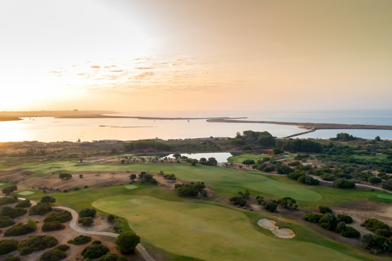 Parcela en venta en Palmares JW Marriott Resort, Algarve, Portugal_338707