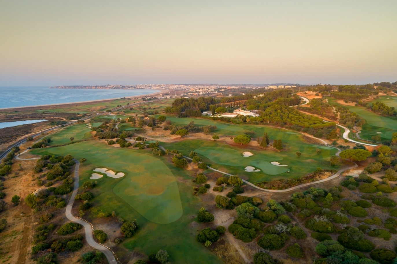 Parcela en venta en Palmares JW Marriott Resort, Algarve, Portugal_338720