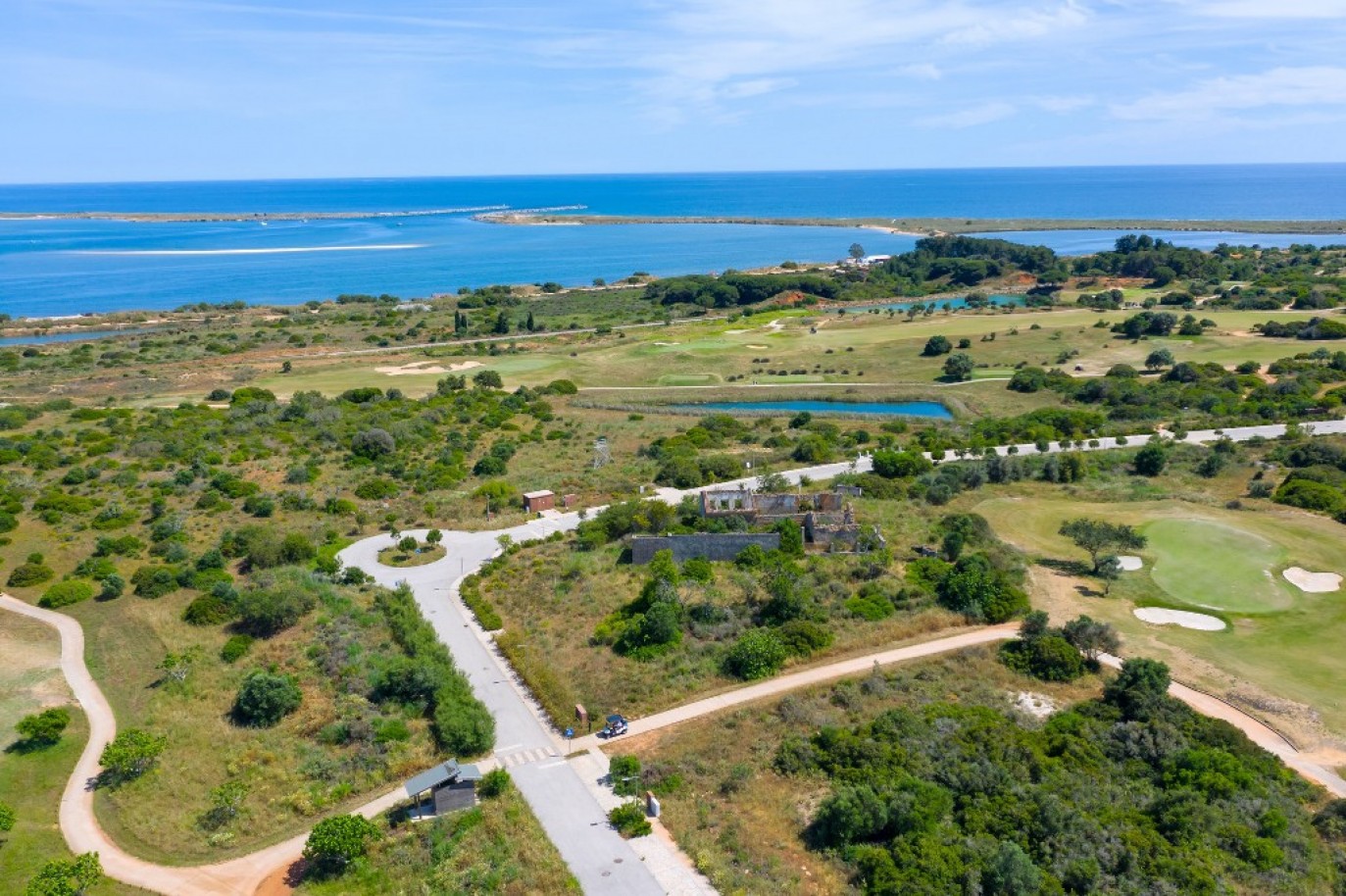 Parcela en venta en Palmares JW Marriott Resort, Algarve, Portugal_338721