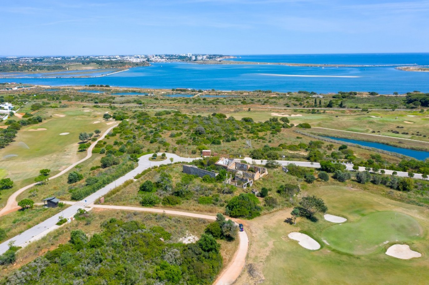 Parcela en venta en Palmares JW Marriott Resort, Algarve, Portugal_338722