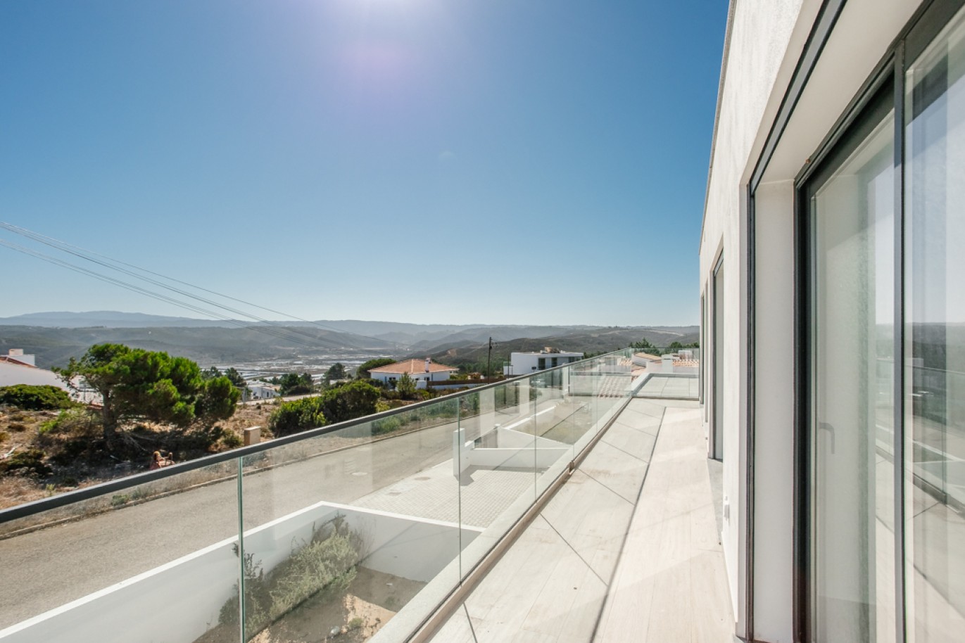 Moderna Moradia V4 com piscina para venda em Aljezur, Algarve_339353