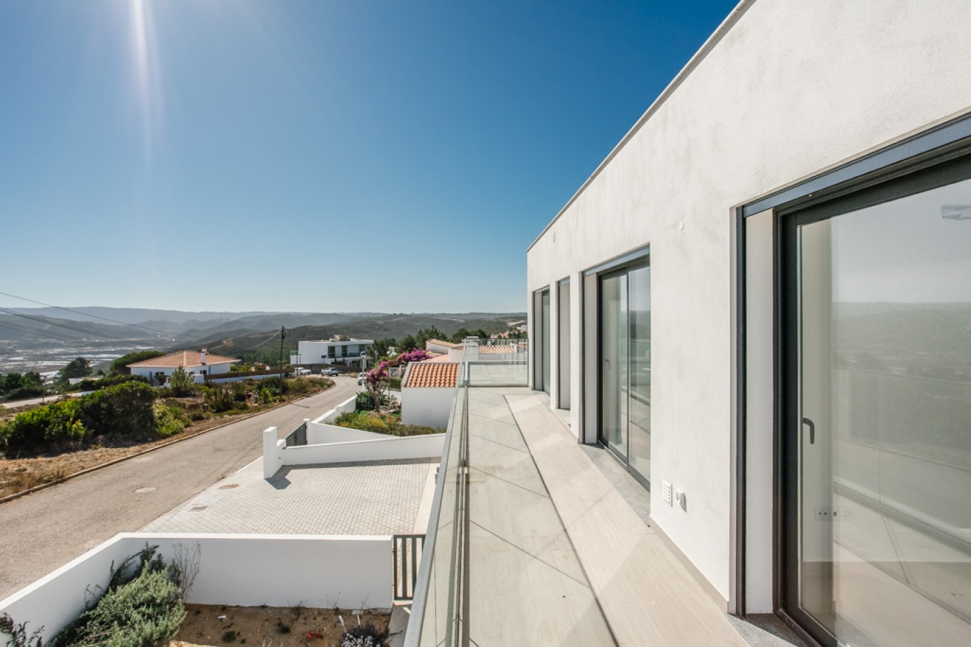 Moderna Moradia V4 com piscina para venda em Aljezur, Algarve_339354