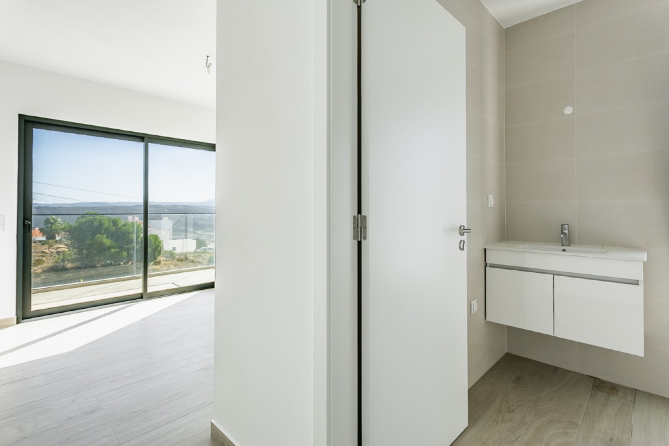 Moderna Moradia V4 com piscina para venda em Aljezur, Algarve_339355