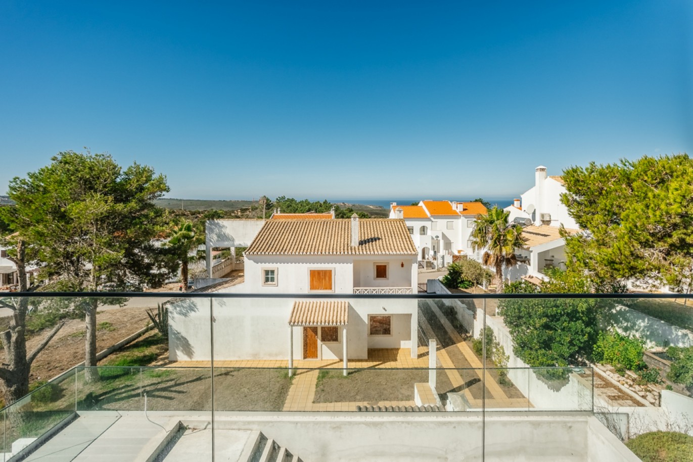 Moderna Moradia V4 com piscina para venda em Aljezur, Algarve_339358