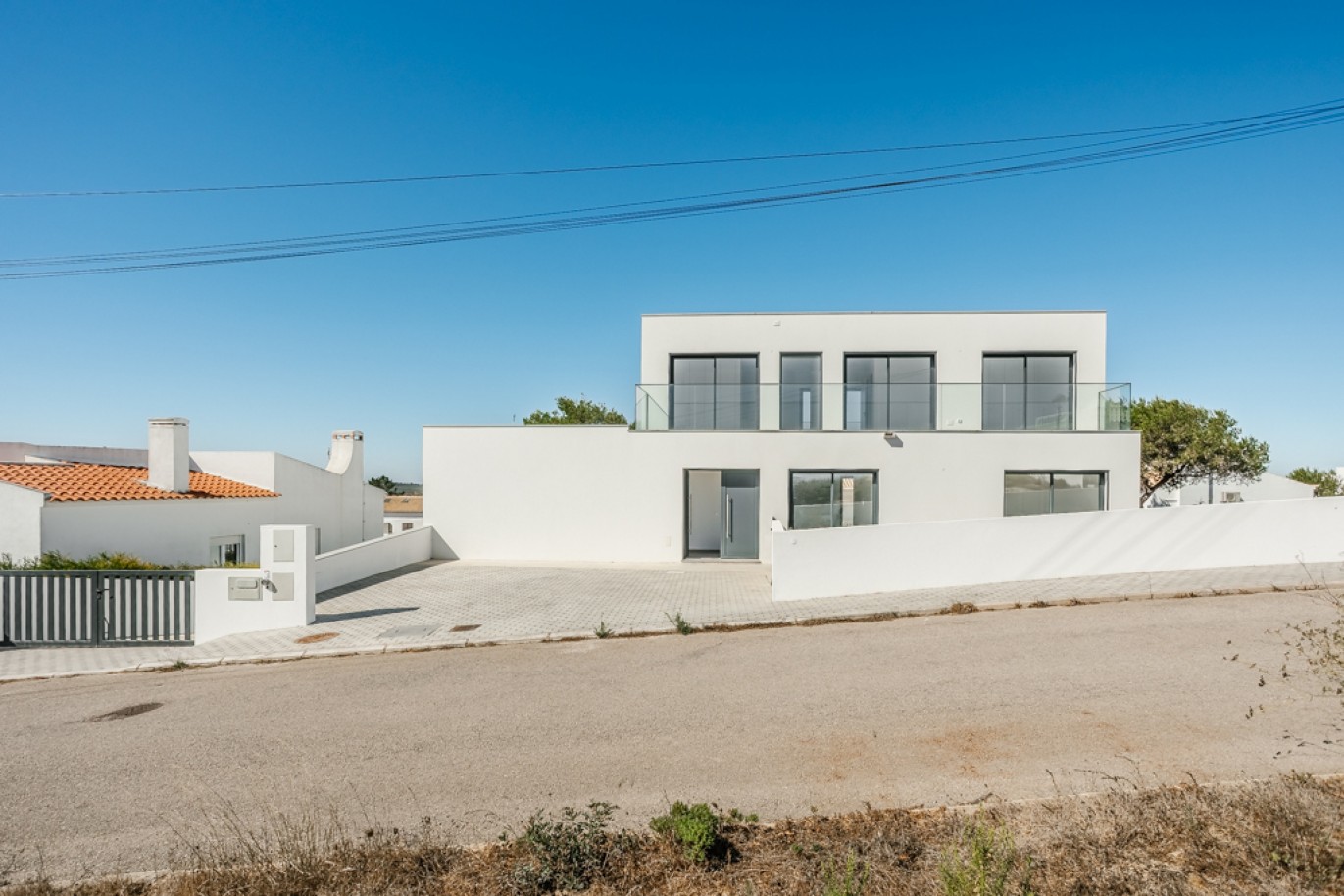 Moderna Moradia V4 com piscina para venda em Aljezur, Algarve_339360