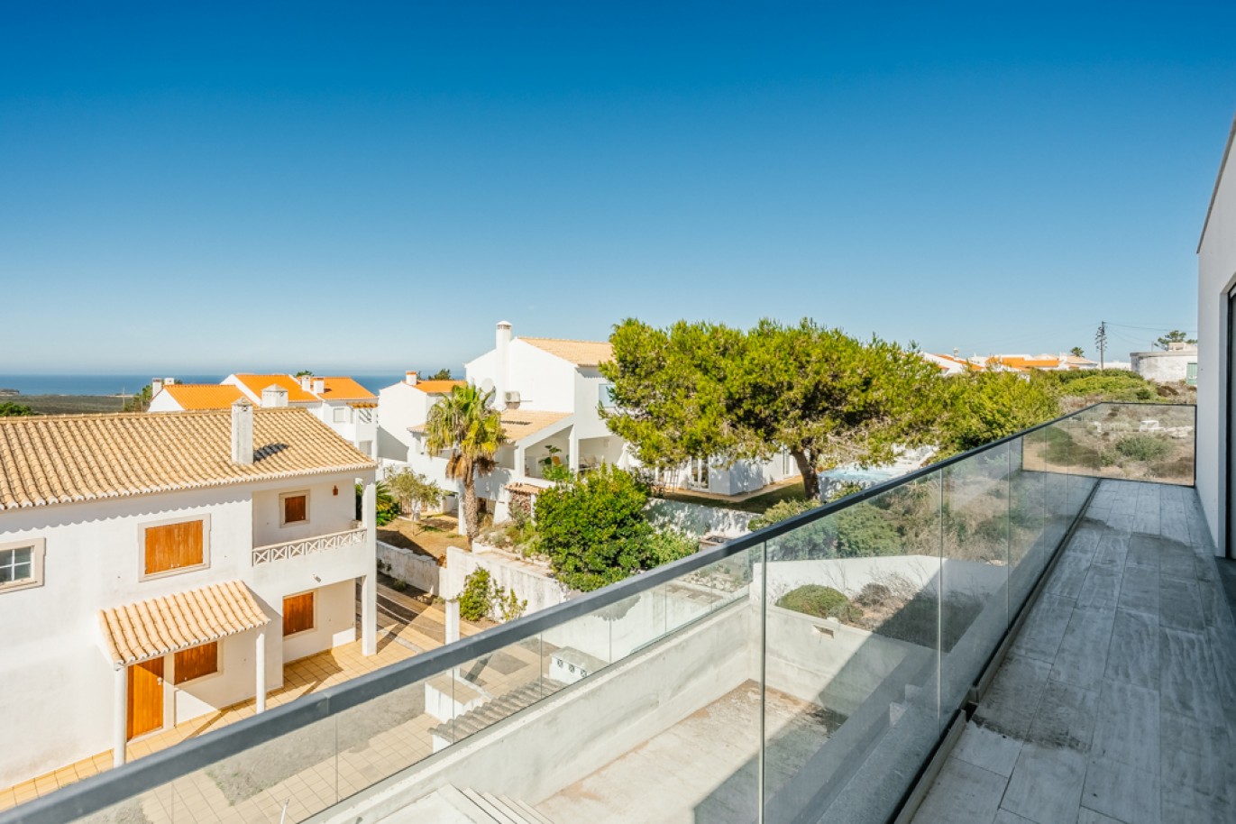 Moderna Moradia V4 com piscina para venda em Aljezur, Algarve_339361