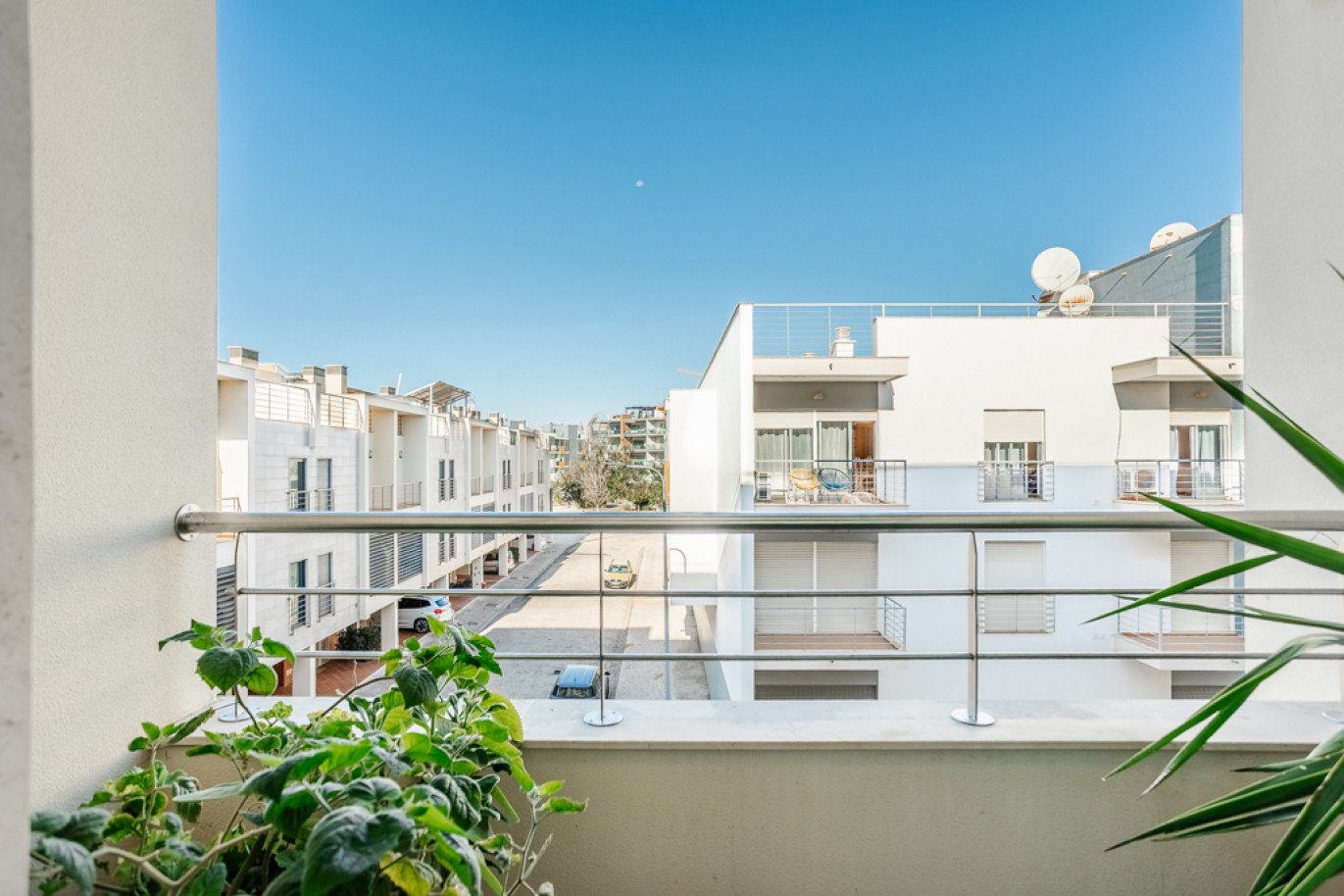 2-bedroom Apartment with pool for sale in Lagos, Algarve, Portugal_339369