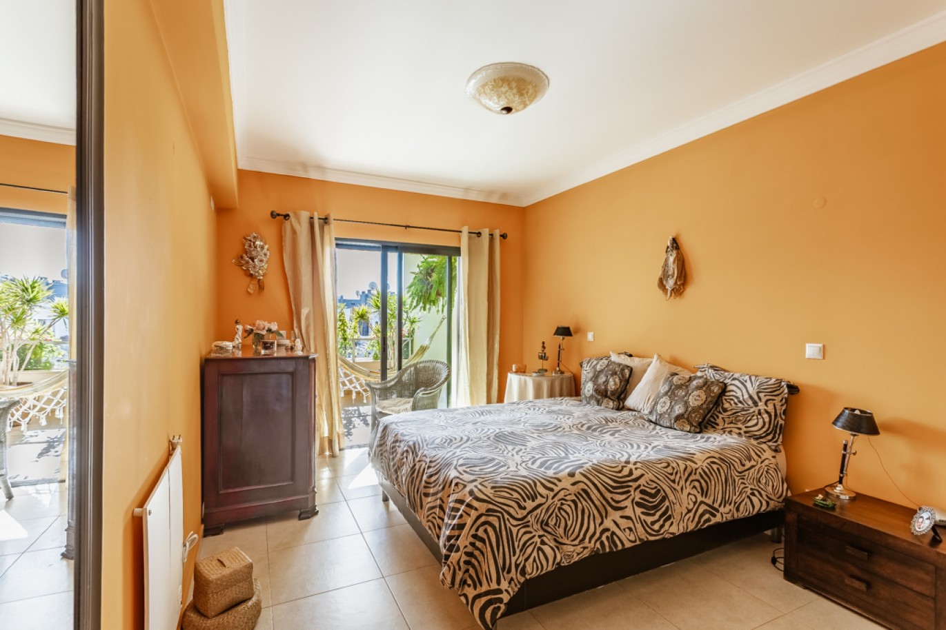 2-bedroom Apartment with pool for sale in Lagos, Algarve, Portugal_339377