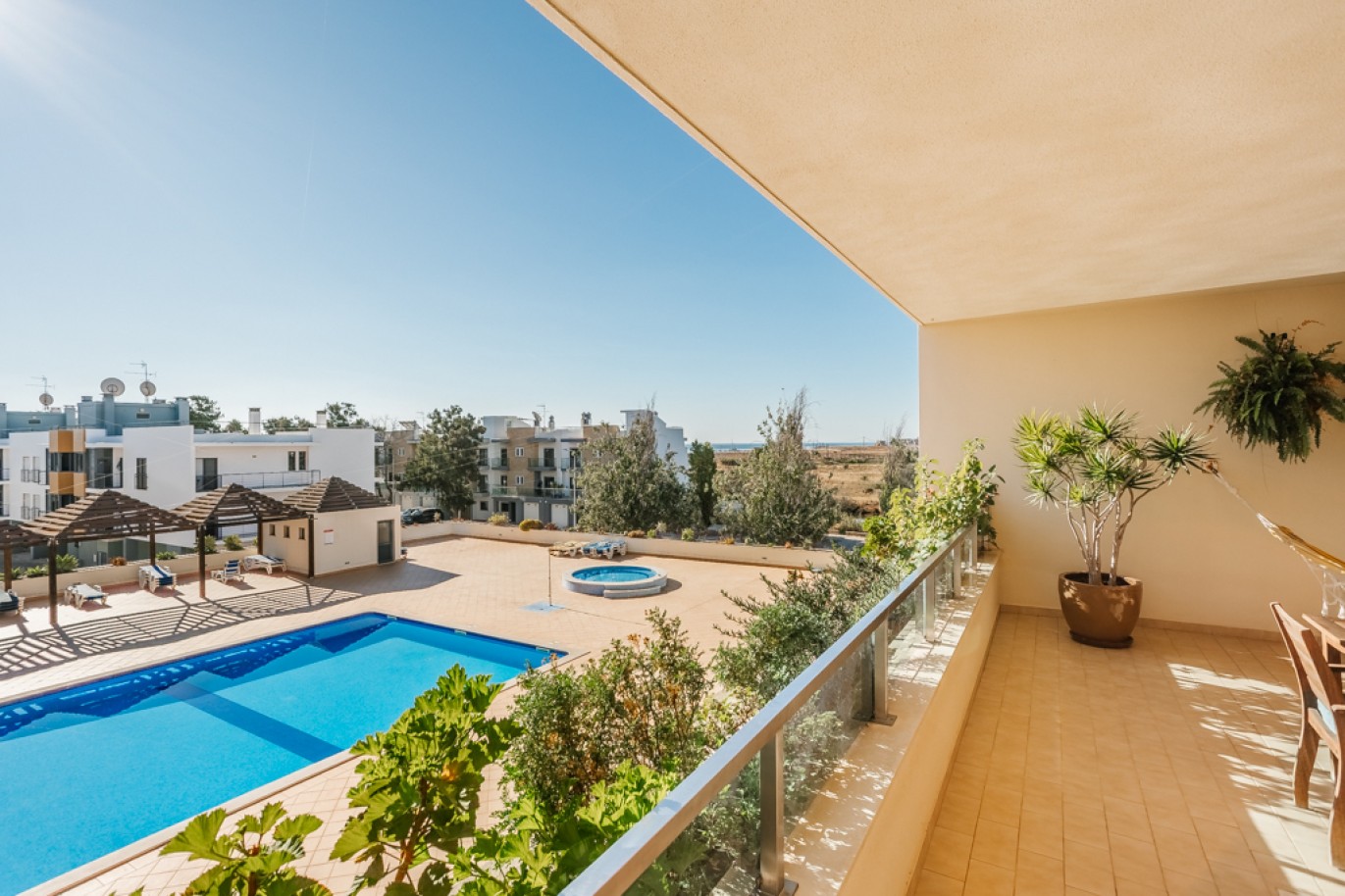 2-bedroom Apartment with pool for sale in Lagos, Algarve, Portugal_339382