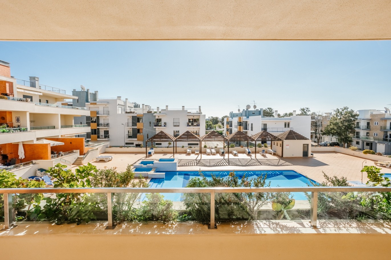 2-bedroom Apartment with pool for sale in Lagos, Algarve, Portugal_339383
