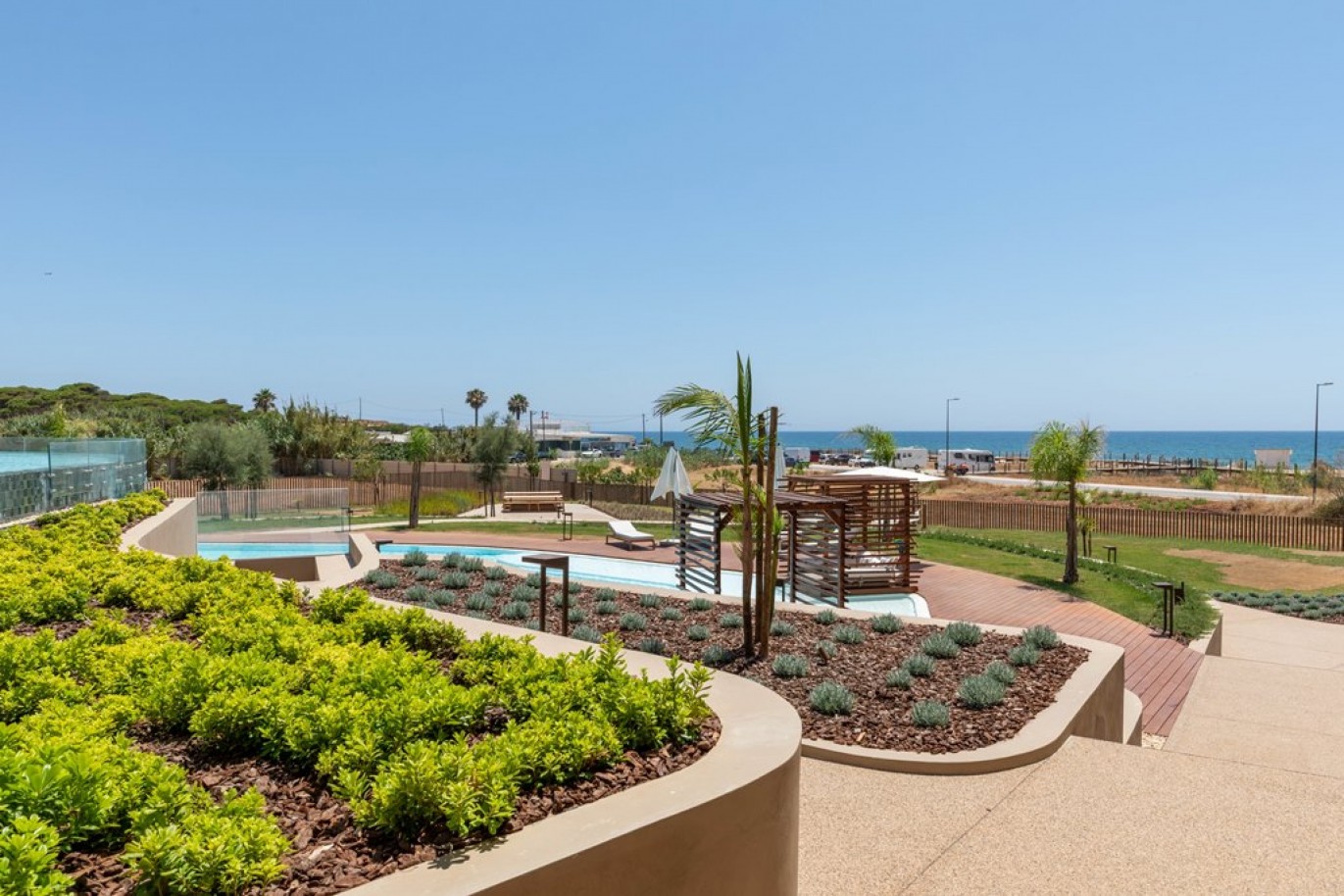 Apartamento T2, frente praia, à venda em Quarteira, Algarve_339608