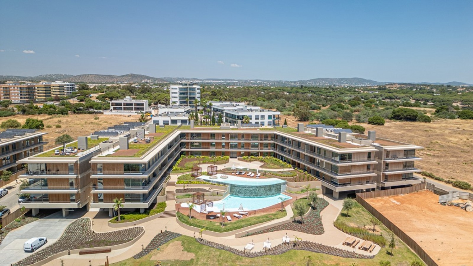 Apartamento T2, frente praia, à venda em Quarteira, Algarve_339609