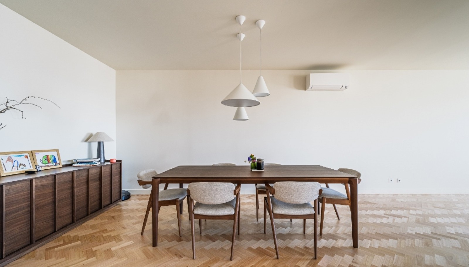 Apartamento T4 totalmente reabilitado à venda no centro do Porto_339732