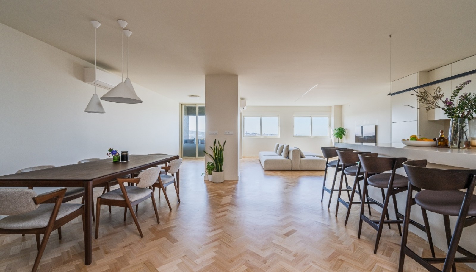 Apartamento T4 totalmente reabilitado à venda no centro do Porto_339735