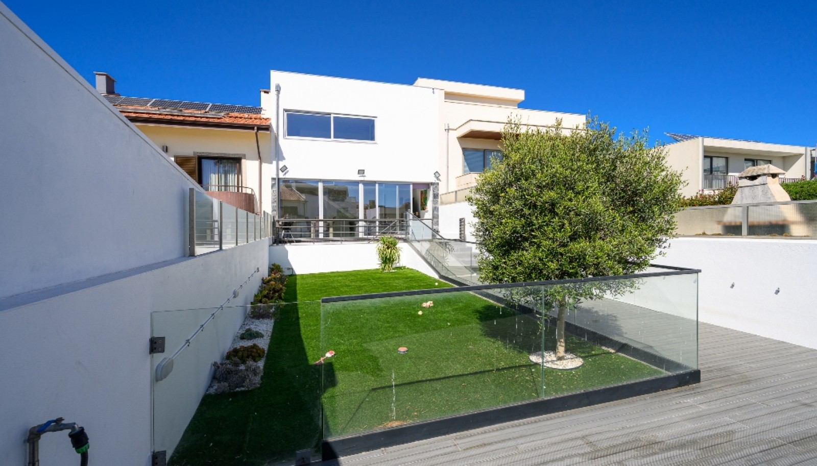 Moradia de 3+1 quartos com jardim para venda em Lavra_339877
