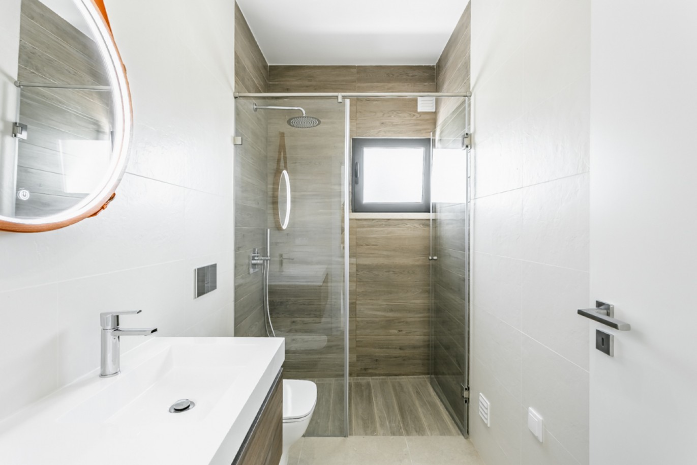 Moradia V4 com piscina para venda em Carvoeiro, Algarve_339930