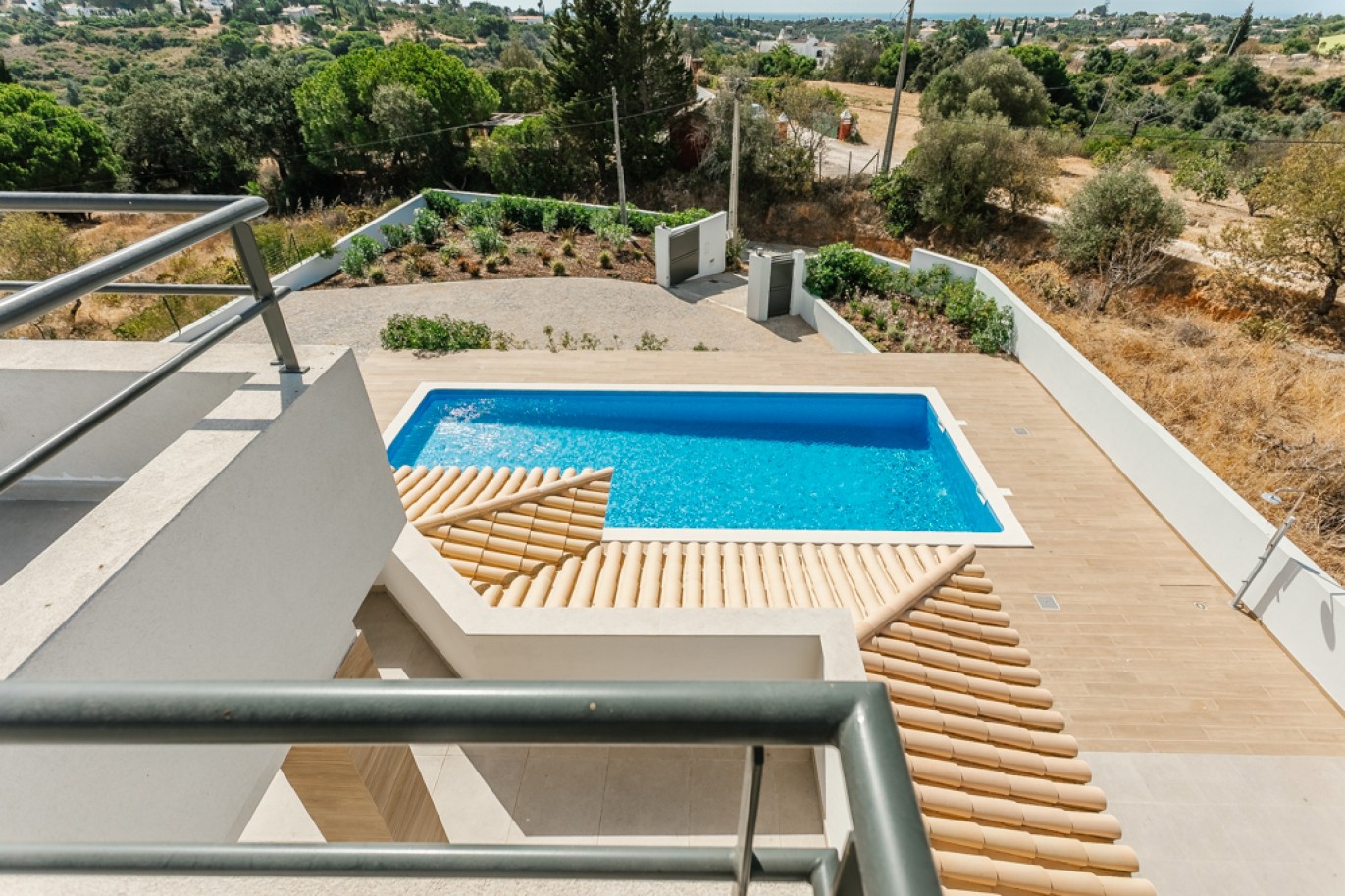 Moradia V4 com piscina para venda em Carvoeiro, Algarve_339942