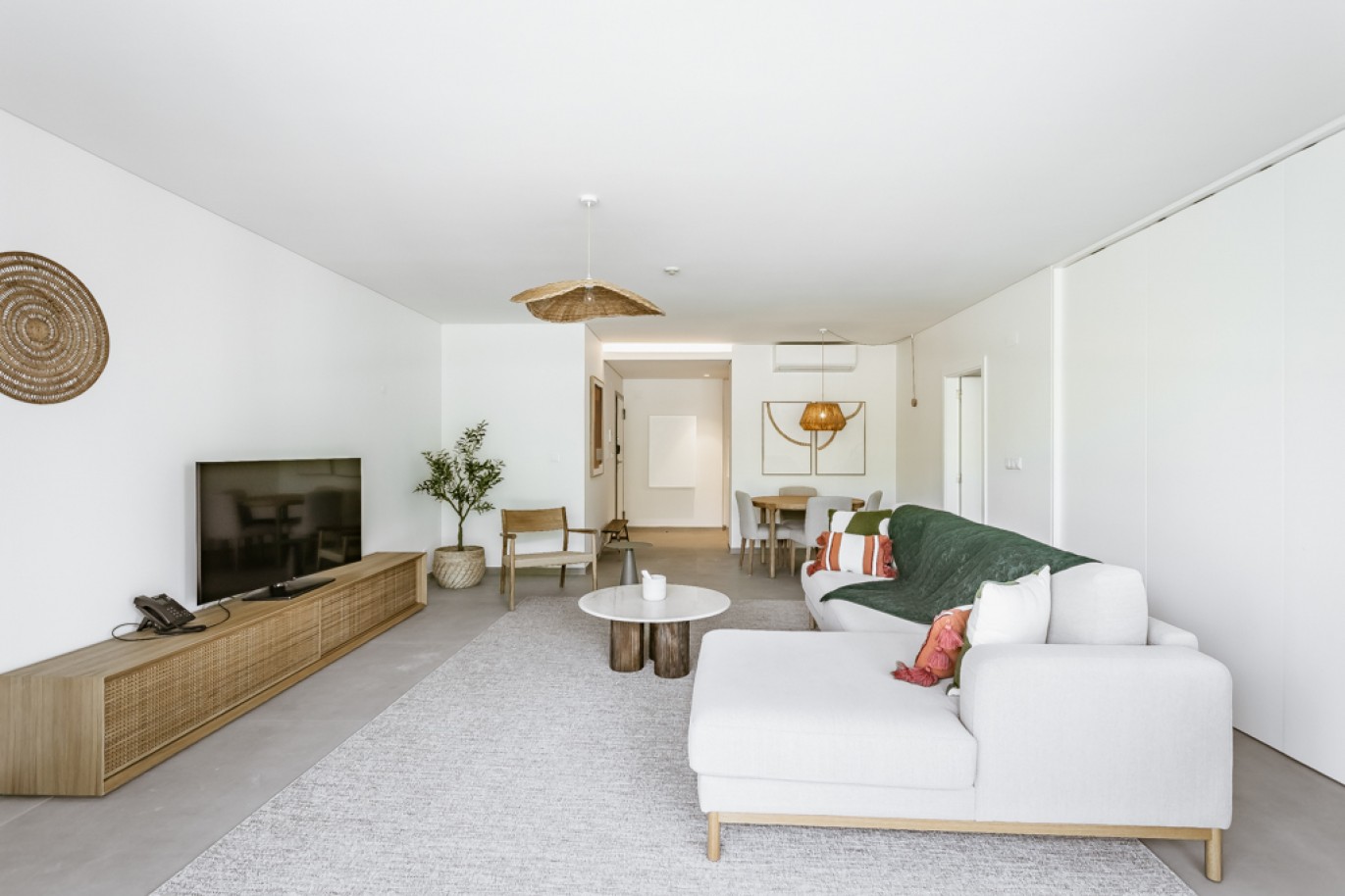 Piso de 2 dormitorios, en venta, en Salgados, Algarve, Portugal_339978
